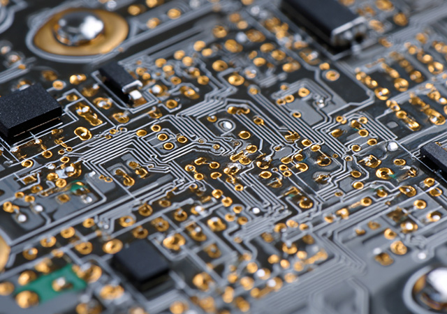 Countersink Holes in 0.5mm Aluminum PCBs: Precision Engineering for Modern Electronics