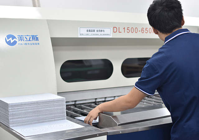Top PCB Manufacturer Guide: Custom & Assembly Options