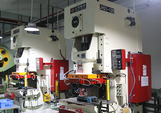 Top Tips for Choosing a PCB Manufacturer