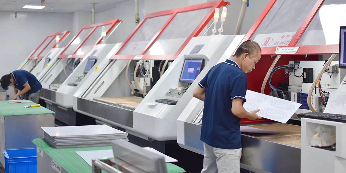 Custom FPC manufacturer providing flexible PCB solutions with high-density gold plating traces for advanced electronics Custom FPC manufacturer providing flexible PCB solutions with high-density gold plating traces for advanced electronics